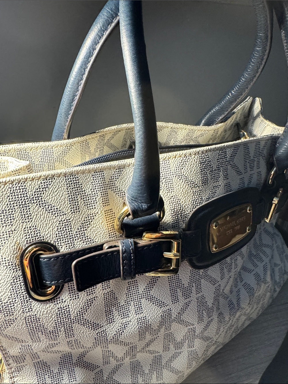 Michael Kors Navy and Vanilla Signature Shoulder Bag